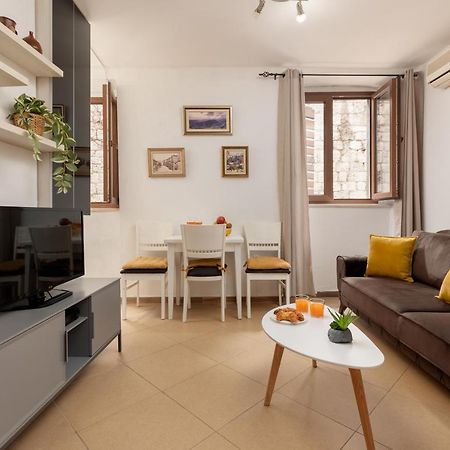 Apartment Amigo 2 Old Town Kotor Exterior photo