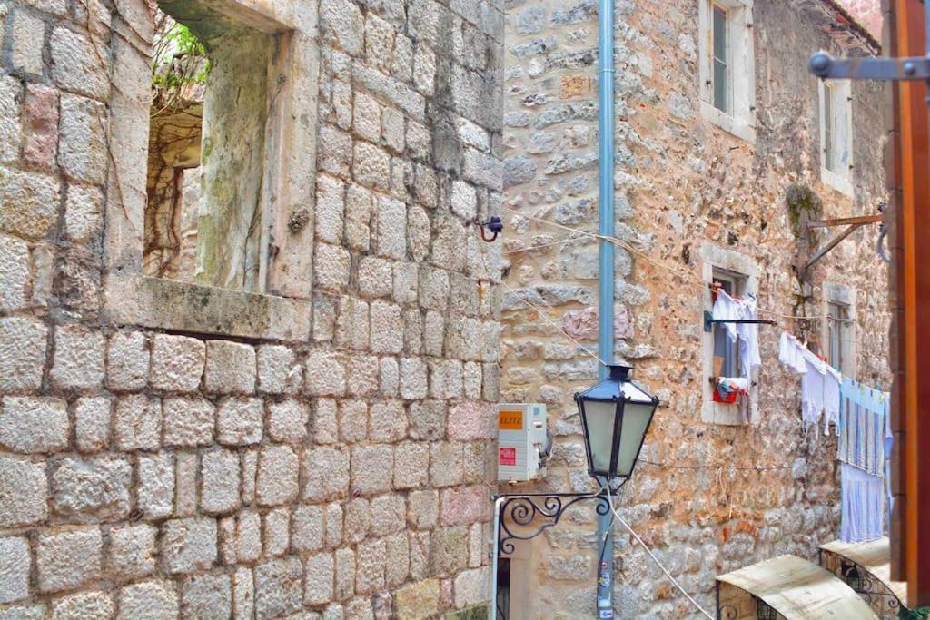Apartment Amigo 2 Old Town Kotor Exterior photo