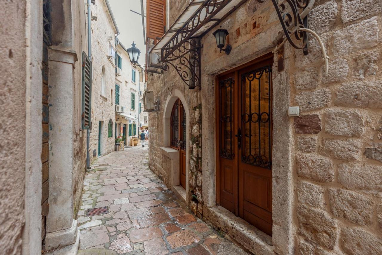 Apartment Amigo 2 Old Town Kotor Exterior photo